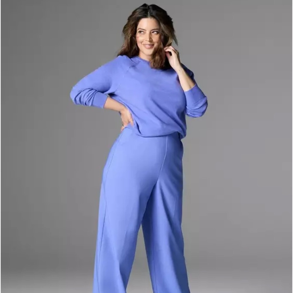 Torrid Pull-On Wide Leg Studio Refined Crepe High-Rise Pant Women's Blue Pants